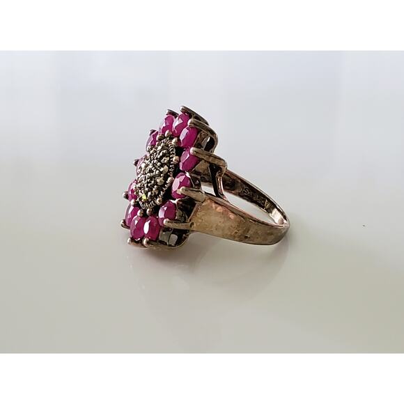 Vintage Sterling Silver Sunflower Ruby and Marcasite Ring - Picture 3 of 7